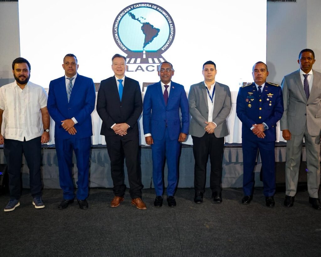 REPÚBLICA DOMINICANA FINALIZA SEMINARIO DE PAVIMENTOS AEROPORTUARIOS CON TÉCNICAS AVANZADAS
