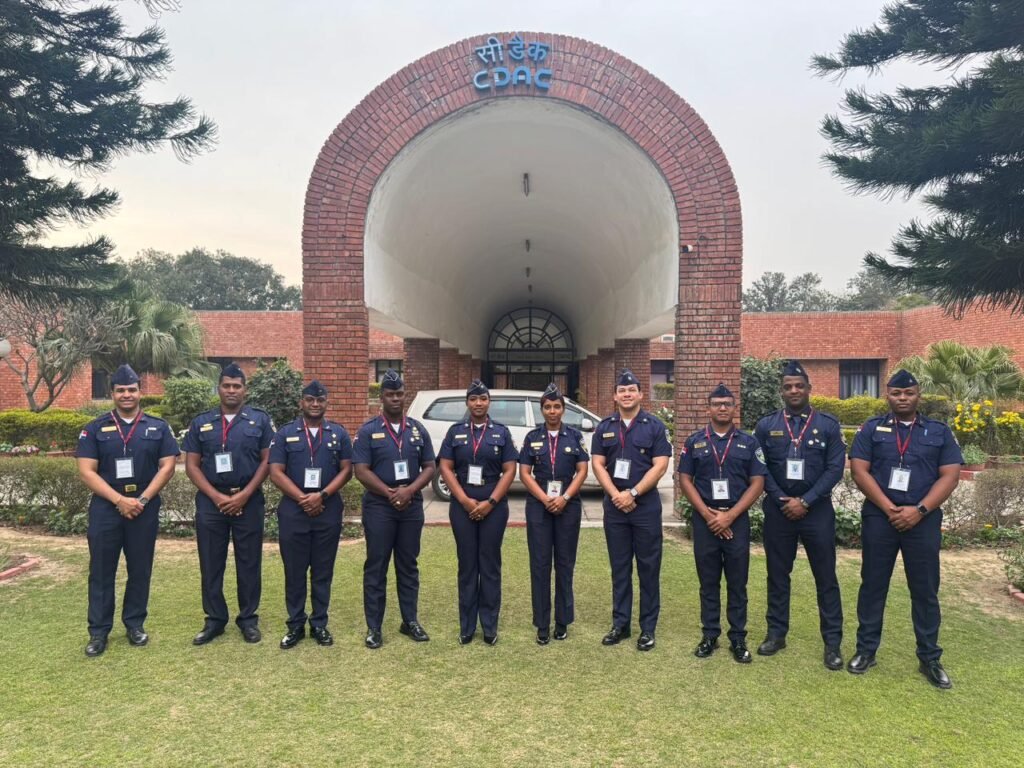 DELEGACIÓN DE LA POLICÍA NACIONAL CONCLUYE CAPACITACIÓN INTERNACIONAL SOBRE INTELIGENCIA ARTIFICIAL EN LA INDIA