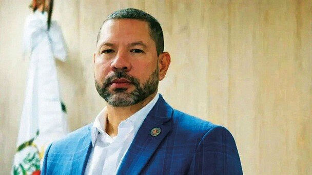 EXSUPERVISOR DOMINICANO DE LA DEA ENFRENTA CASO POR PRESUNTA CORRUPCIÓN EN EE. UU.; AUDIENCIA FUE APLAZADA HASTA ABRIL